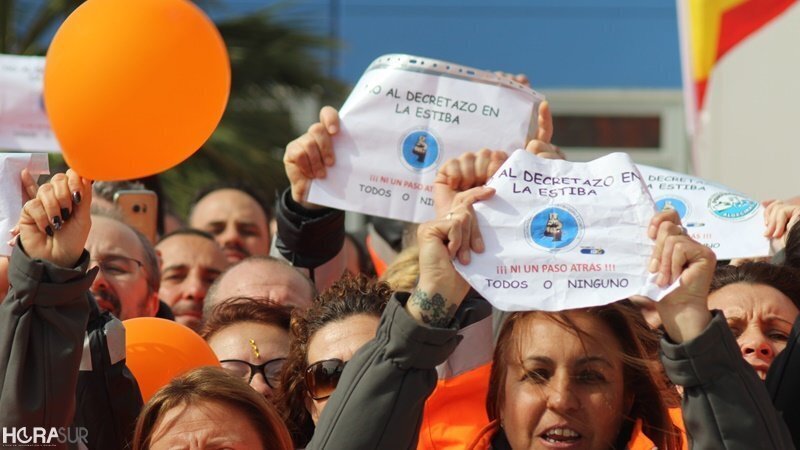 El naranja ha tomado Algecoras para demostrar la unidad de la estiba ante la amenaza de Europa y el Gobierno (26)