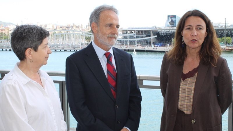 De la Encina junto a la presidenta del Puerto de Barcelona