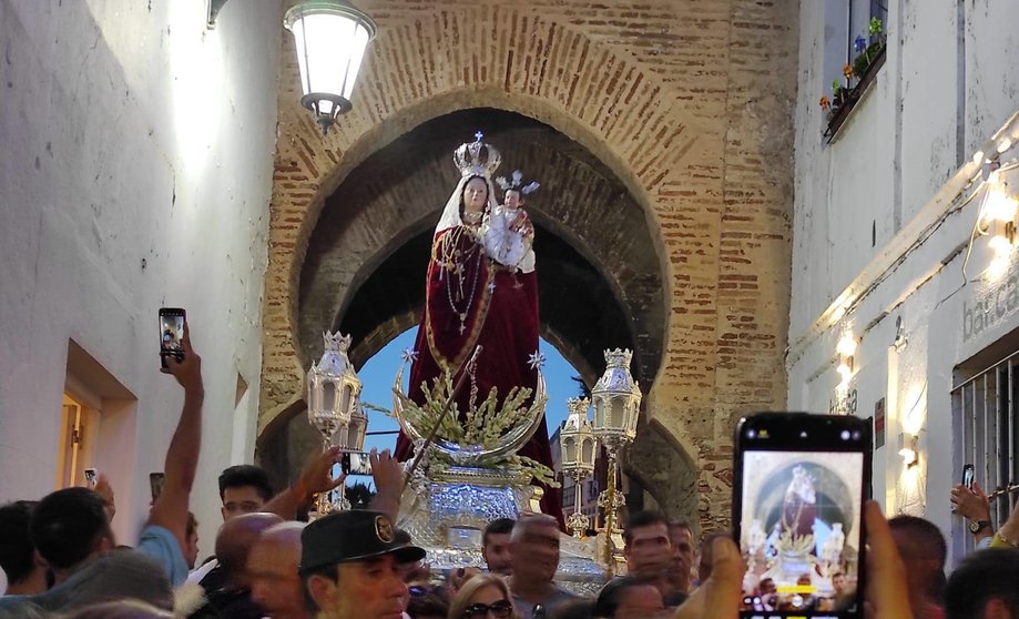 Entrada de la Virgen de la Luz por la Puerta de Jerez