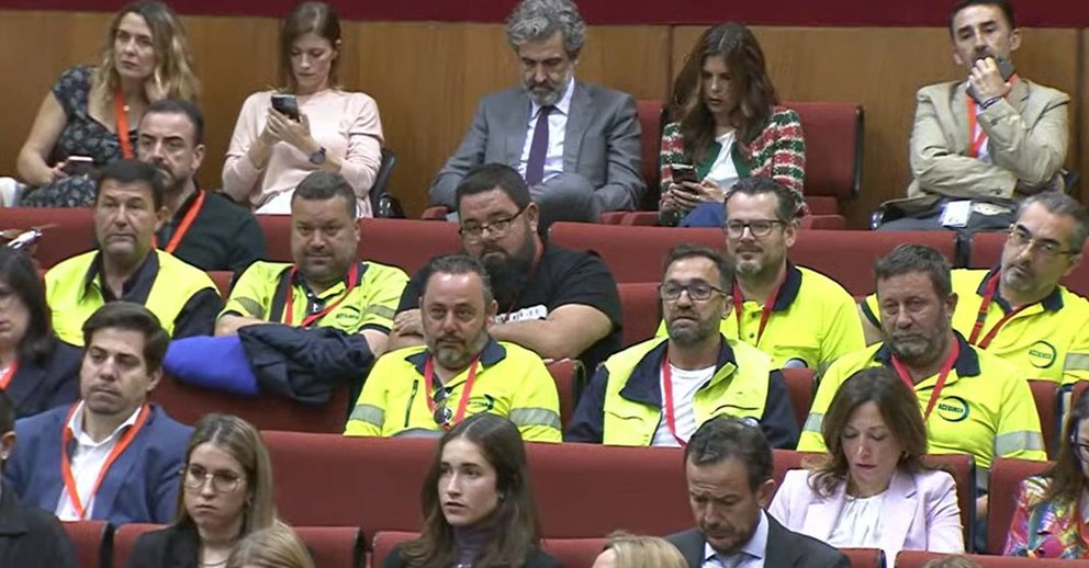 El comité de huelga, en el Pleno del Parlamento Andaluz