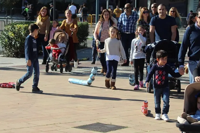 Las mejores im&aacute;genes del Arrastre de Latas 2017 en Algeciras (10)