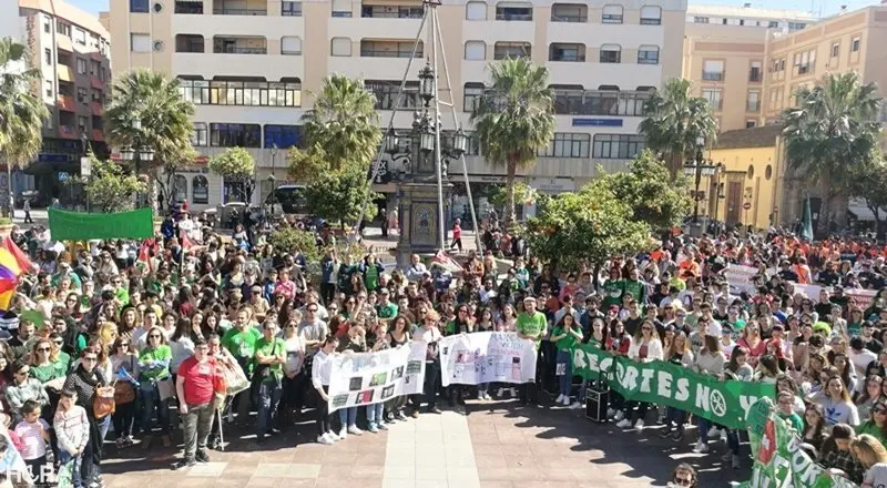 Protestas por la Educaci&oacute;n P&uacute;blica en Algeciras (9)