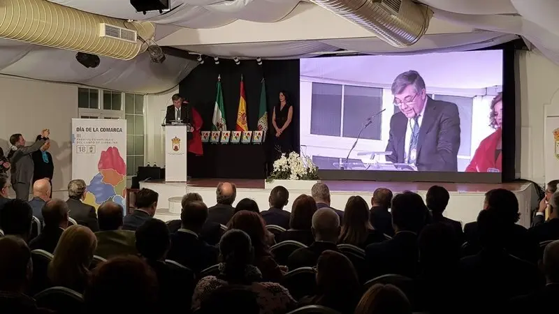 III Premios Comarcales, Luis &Aacute;ngel Fern&aacute;ndez da la bienvenida