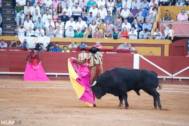 Jos&eacute; Tom&aacute;s y Miguel &Aacute;ngel Perera nos dejan im&aacute;genes para el recuerdo en un d&iacute;a grande para la historia taurina de Algeciras (36)