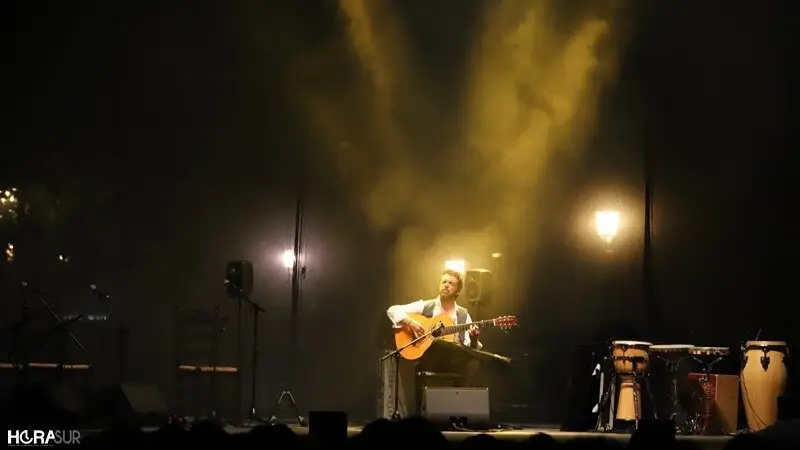 Jos&eacute; Carlos G&oacute;mez abre magistralmente el V Encuentro de Guitarra Paco de Luc&iacute;a en el Parque Mar&iacute;a Cristina de Algeciras (2)