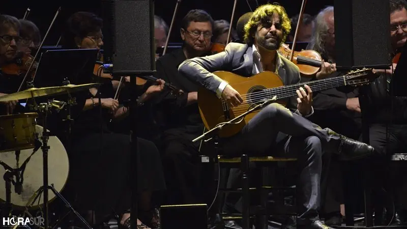 Daniel Casares y la Orquesta Sinf&oacute;nica de M&aacute;laga, brillantes en el cierre del V Encuentro de Guitarra Paco de Luc&iacute;a (3)