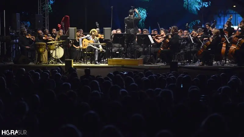 Daniel Casares y la Orquesta Sinf&oacute;nica de M&aacute;laga, brillantes en el cierre del V Encuentro de Guitarra Paco de Luc&iacute;a (5)