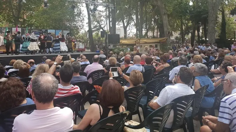 Instantes del Festival del Folklore