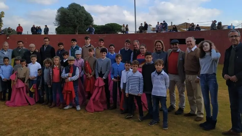 La finca Soto de Roma de la Ganader&iacute;a Gavira donde la Escuela Municipal de Tauromaquia Miguel Mateo &ldquo;Miguel&iacute;n&rdquo; ha acogido su tradicional fin de curso taurino con un tentadero
