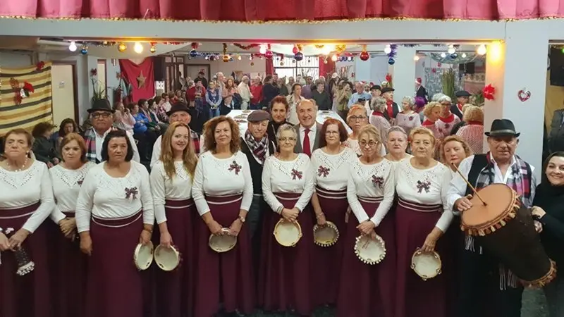 Tradiconal pesti&ntilde;ada con motivo de estas fiestas navide&ntilde;as que se ha llevado a cabo en el Centro de Participaci&oacute;n Activa para Mayores de Algeciras 1