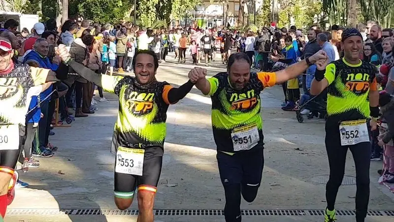 Disfraces, diversi&oacute;n, y deporte combinado con solidaridad en la edici&oacute;n 2018 de la popular Carrera de Navidad organizada por el club Veteranos Atletismo de Algeciras (15)