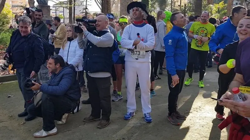 Disfraces, diversi&oacute;n, y deporte combinado con solidaridad en la edici&oacute;n 2018 de la popular Carrera de Navidad organizada por el club Veteranos Atletismo de Algeciras (19)