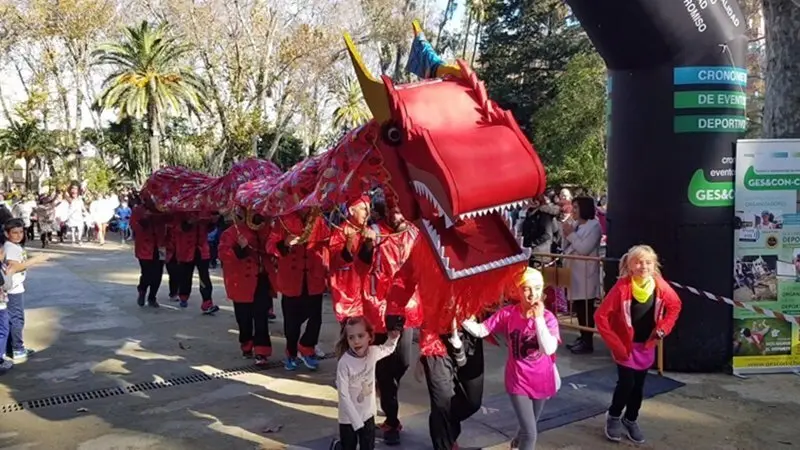 Disfraces, diversi&oacute;n, y deporte combinado con solidaridad en la edici&oacute;n 2018 de la popular Carrera de Navidad organizada por el club Veteranos Atletismo de Algeciras (31)