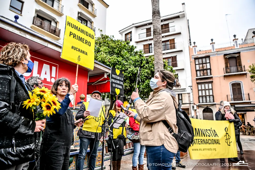 Protesta de Amnist&iacute;a Internacional en Algeciras contra la guerra en Ucrania - Tomoyuki Hotta (12)