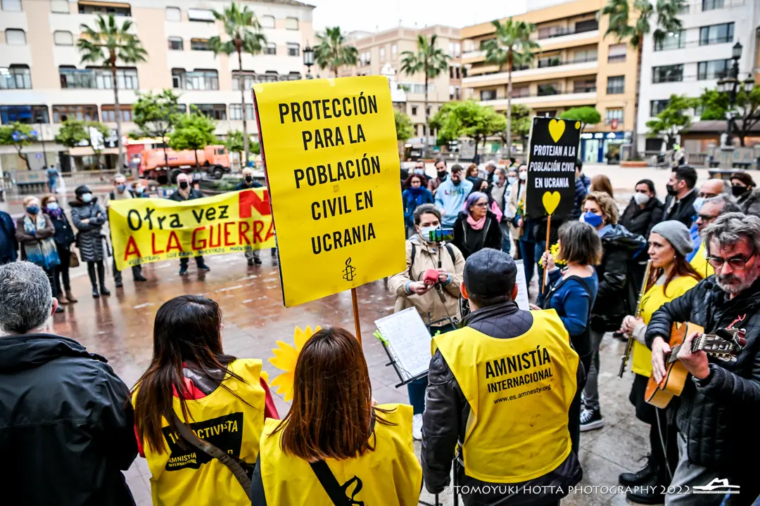 Protesta de Amnist&iacute;a Internacional en Algeciras contra la guerra en Ucrania - Tomoyuki Hotta (13)