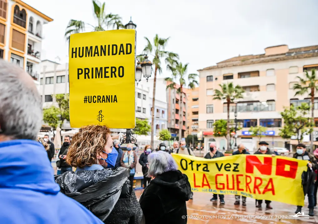 Protesta de Amnist&iacute;a Internacional en Algeciras contra la guerra en Ucrania - Tomoyuki Hotta (22)