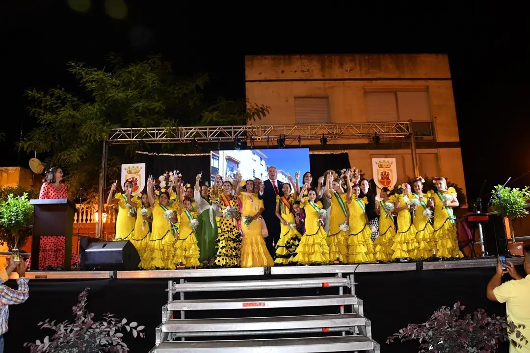 2022 coronacion Campamento brindis
