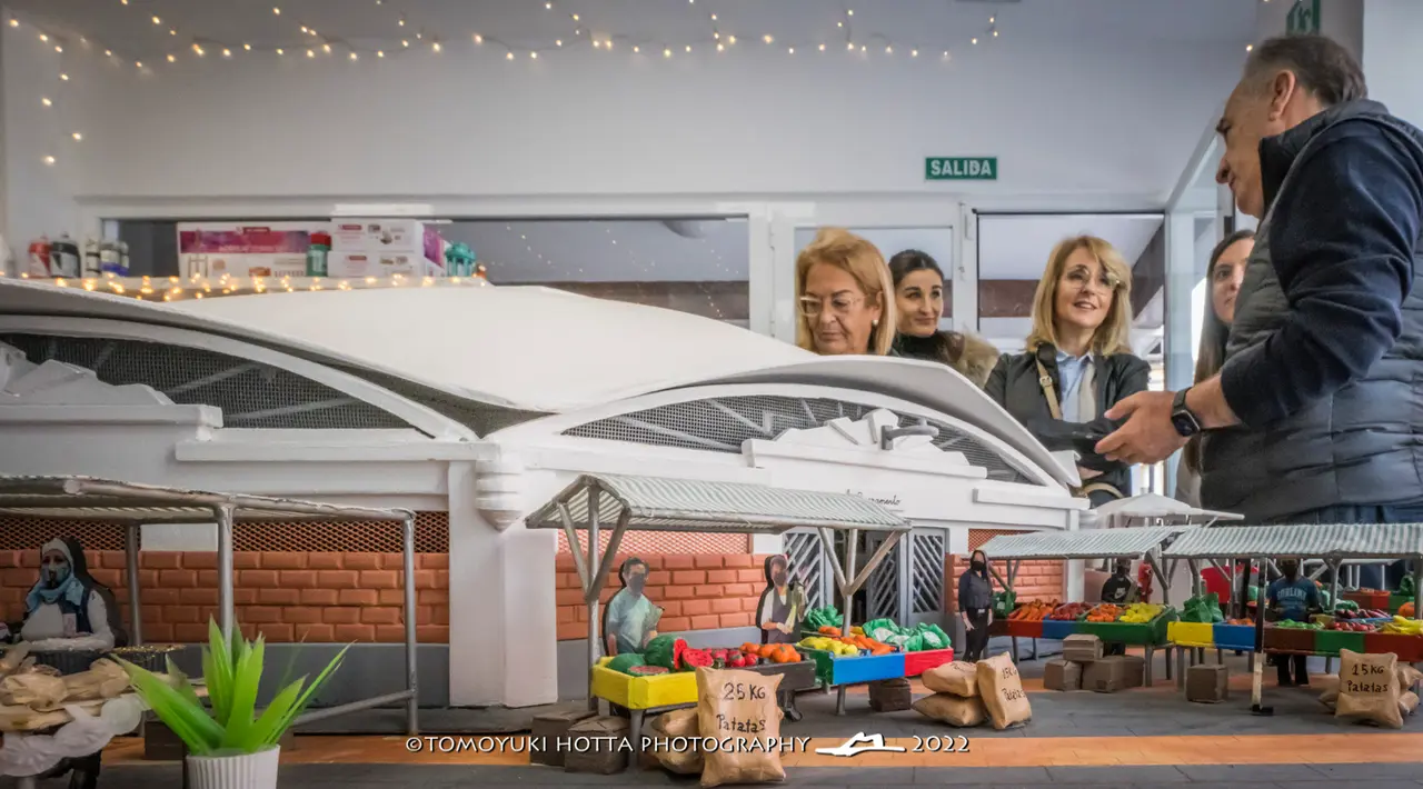 Diorama mercado de abastos/ Tomoyuki Hotta