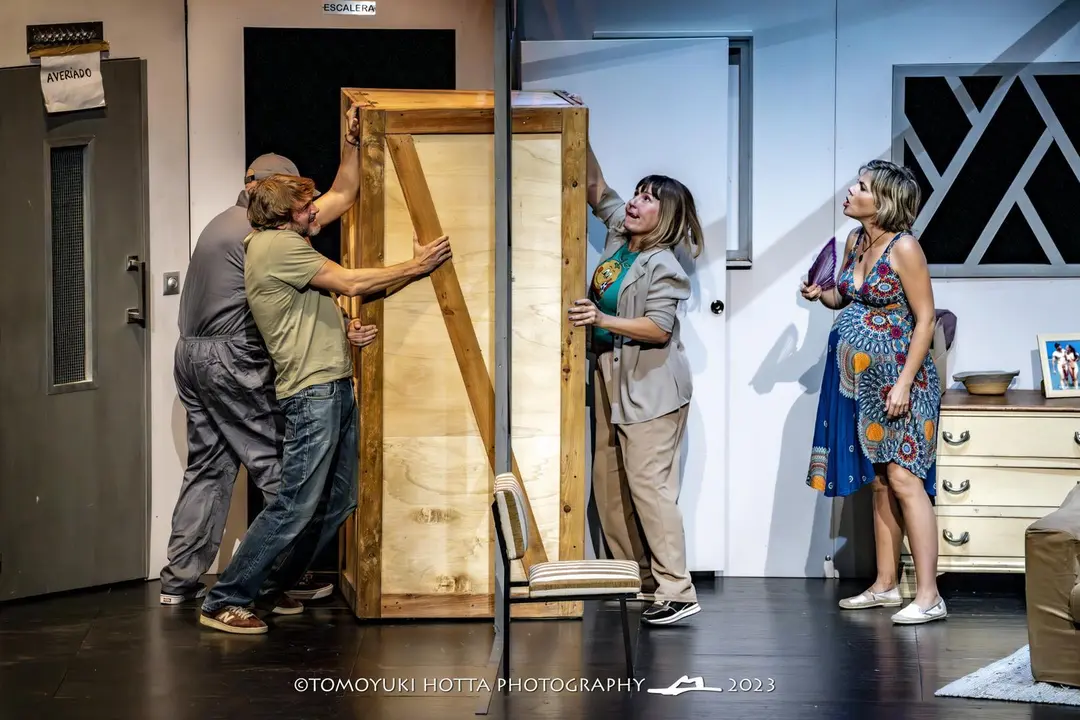 Abre f&aacute;cil. Foto Tomoyuki Hotta (8)