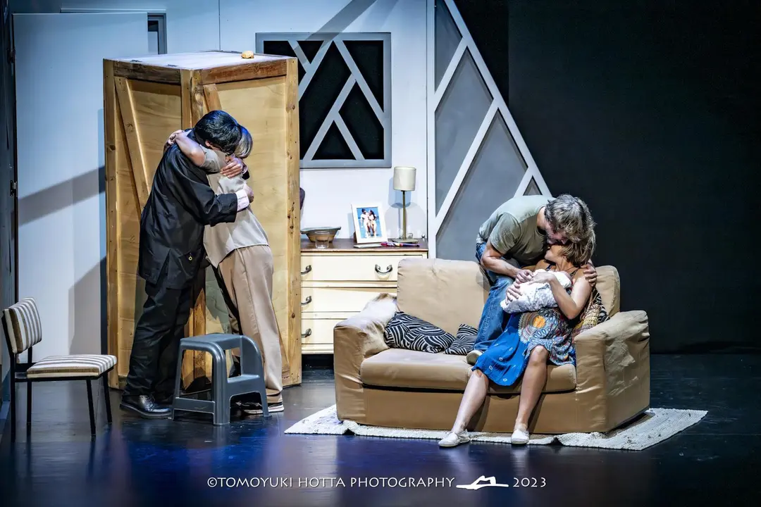 Abre f&aacute;cil. Foto Tomoyuki Hotta (28)