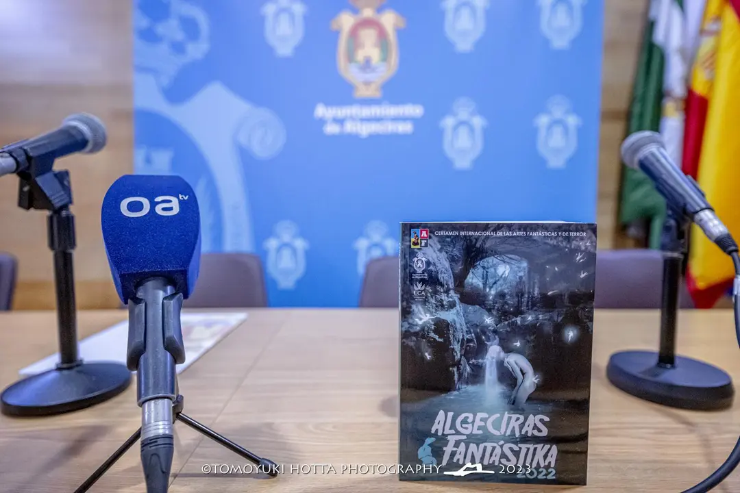 ALGECIRAS FANTASTIKA PRESENTACION DE LIBRO 2022 (2)