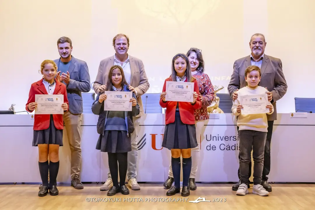 Peque&ntilde;os M&iacute;sticos. Foto Tomoyuki Hotta (33)