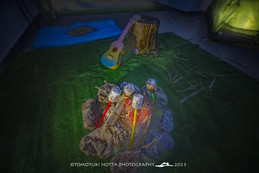 Escape Room (2)
