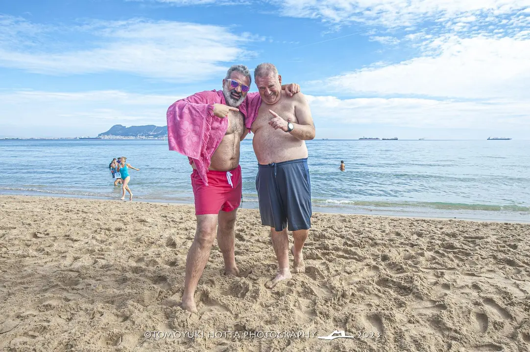 &Uacute;ltimo ba&ntilde;o del a&ntilde;o. Foto Tomoyuki Hotta (45)