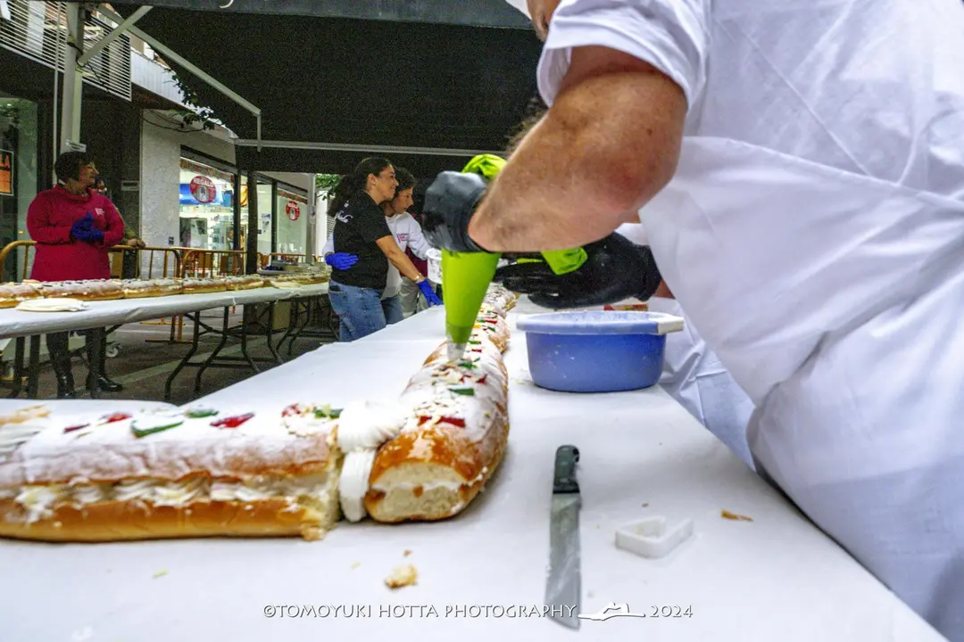 Rosc&oacute;n de Reyes Gigante. Foto Tomoyuki Hotta (22)
