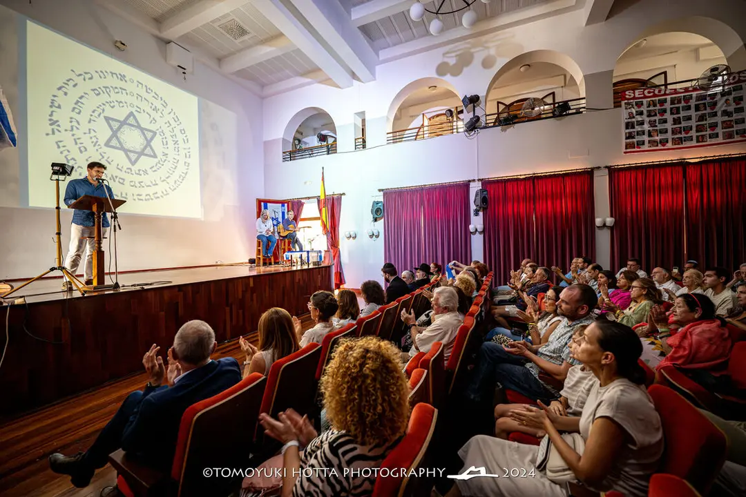 Homenaje a las v&iacute;ctimtas. Foto Tomoyuki Hotta (8)