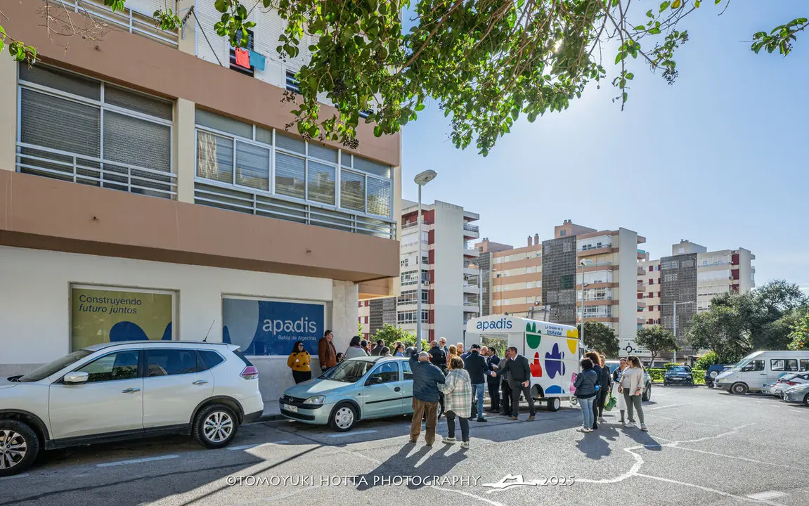 Inauguraci&oacute;n local de Apadis. Foto Tomoyuki Hotta (30)