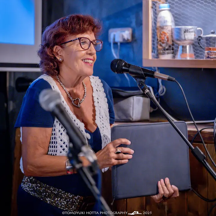 Recital poes&iacute;a Caf&eacute; Teatro. Foto Tomoyuki Hotta (36)