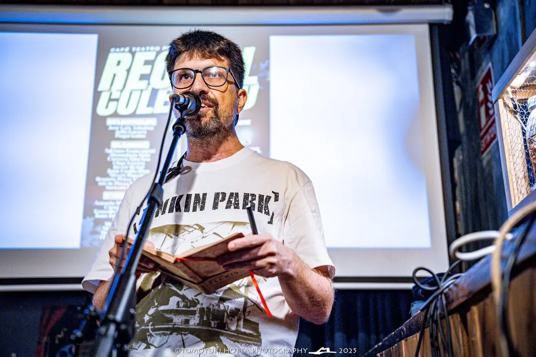 Recital poes&iacute;a Caf&eacute; Teatro. Foto Tomoyuki Hotta (40)