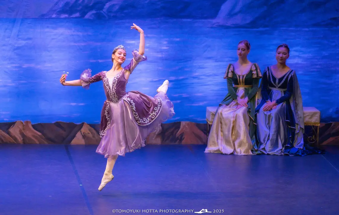 El Lago de los Cisnes. Foto Tomoyuki Hotta (5)