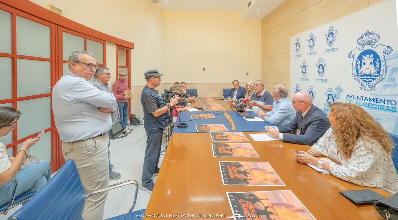 Presentaci&oacute;n Algeciras Fantastika. Foto Tomoyuki Hotta (13)