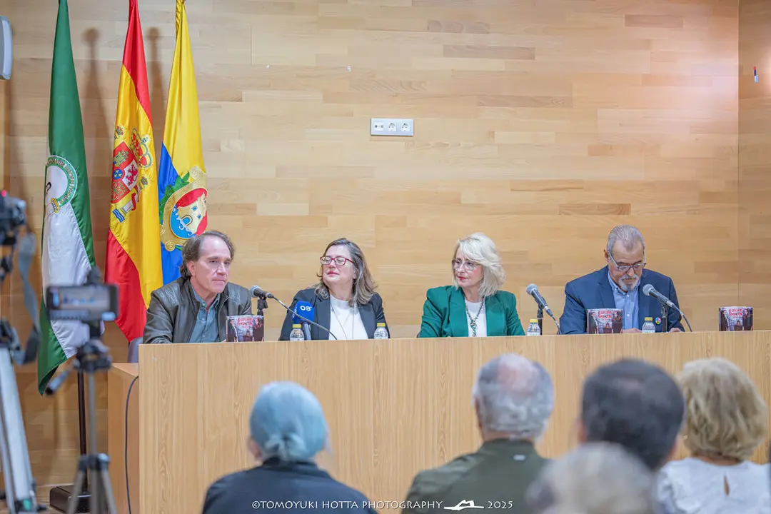 Presentaci&oacute;n Memoria Algeciras Fantastika. Foto Tomoyuki Hotta (9)