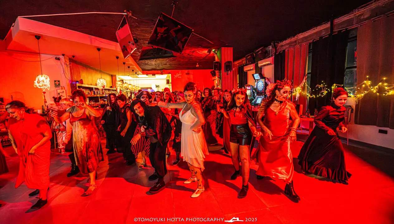Halloswing. Foto Tomoyuki Hotta (18)