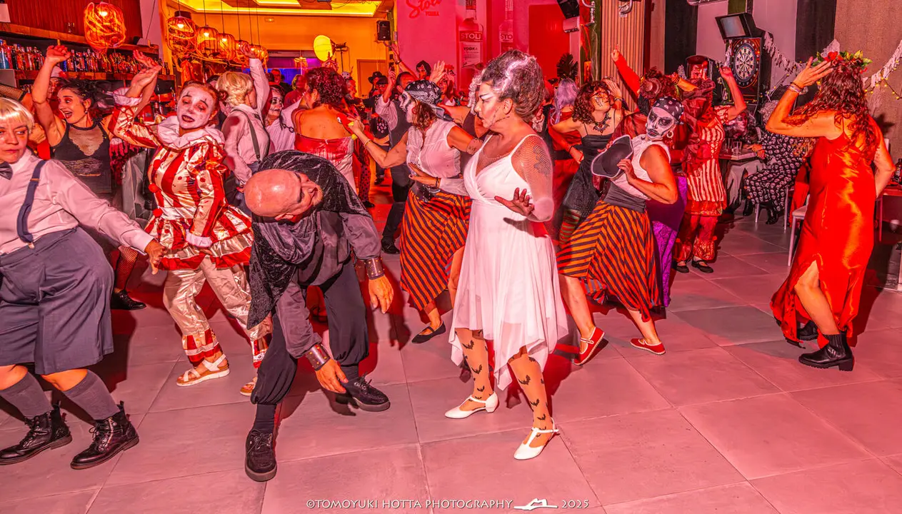 Halloswing. Foto Tomoyuki Hotta (19)