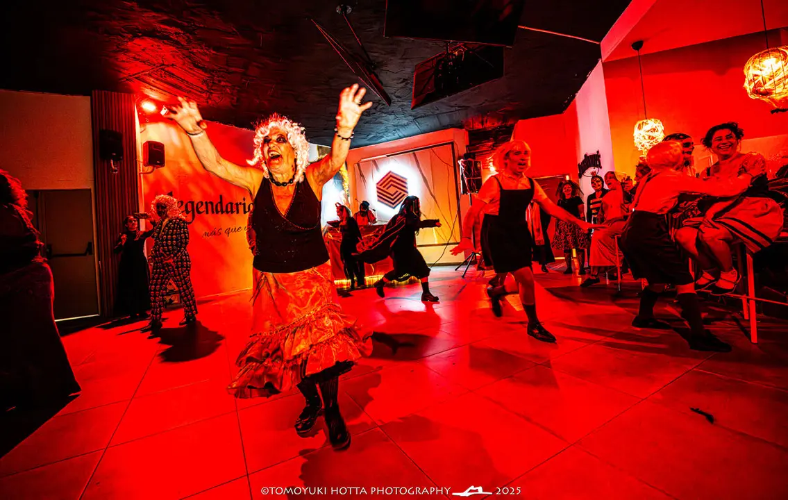 Halloswing. Foto Tomoyuki Hotta (23)