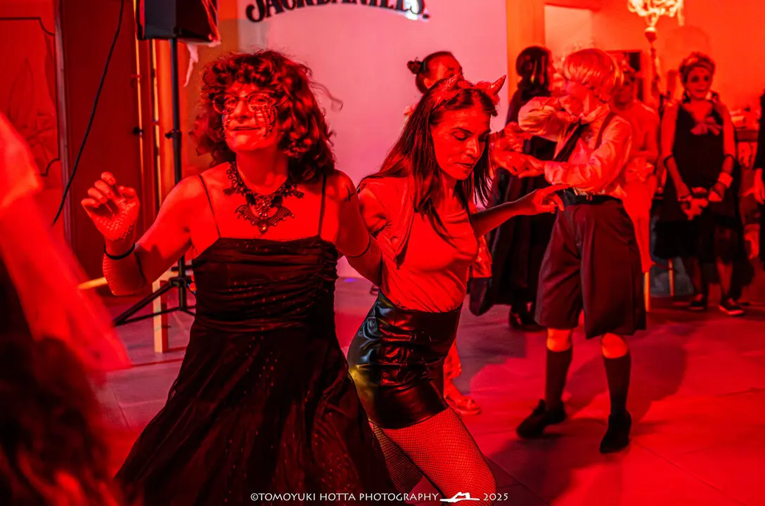 Halloswing. Foto Tomoyuki Hotta (31)