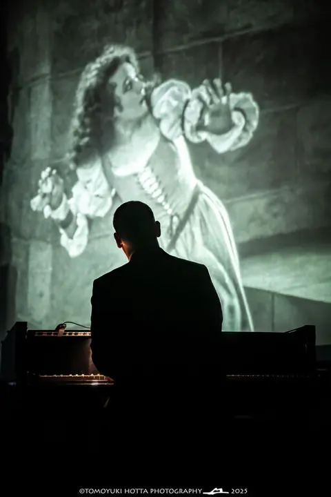 El fantasma de la &oacute;pera. Foto Tomoyuki Hotta (8)