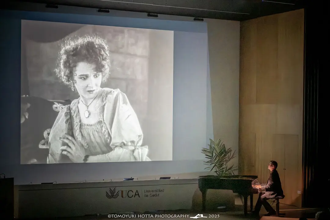 El fantasma de la &oacute;pera. Foto Tomoyuki Hotta