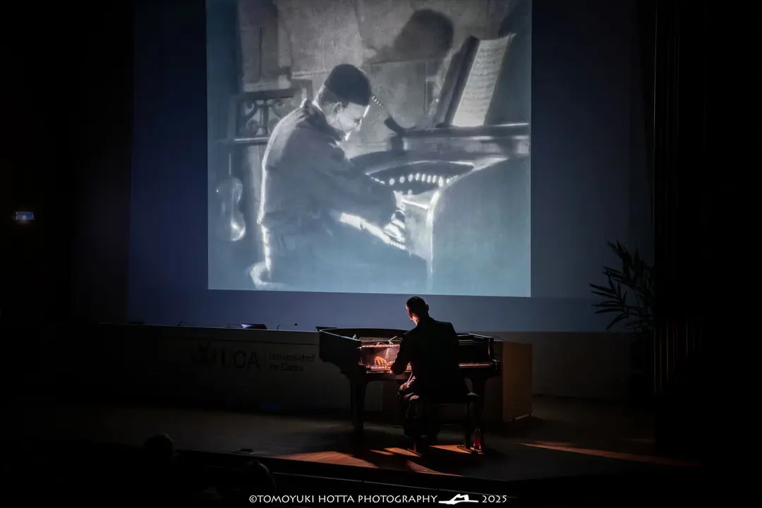 El fantasma de la &oacute;pera. Foto Tomoyuki Hotta (21)