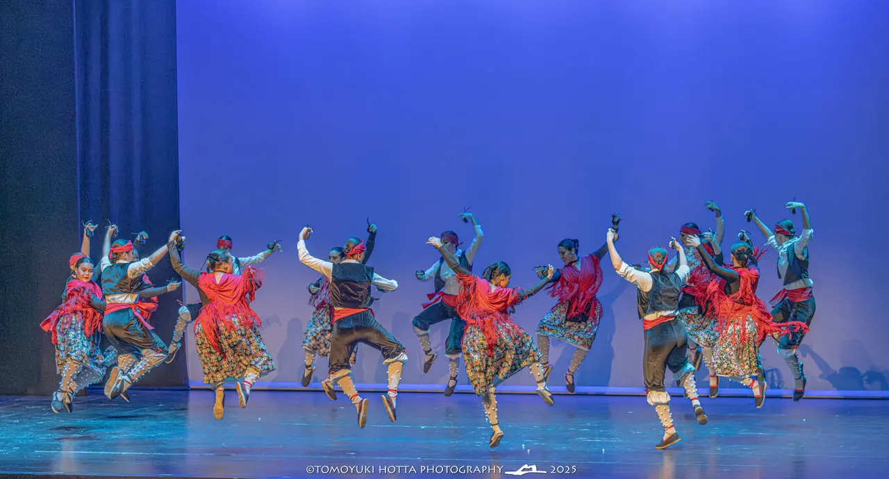 Gala Adagio. Foto Tomoyuki Hotta (13)