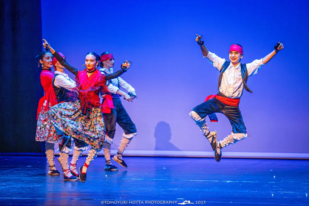 Gala Adagio. Foto Tomoyuki Hotta (14)
