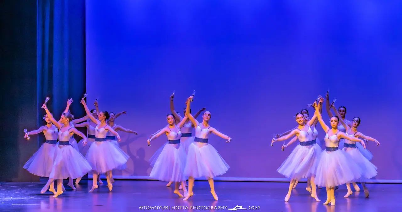 Gala Adagio. Foto Tomoyuki Hotta (20)