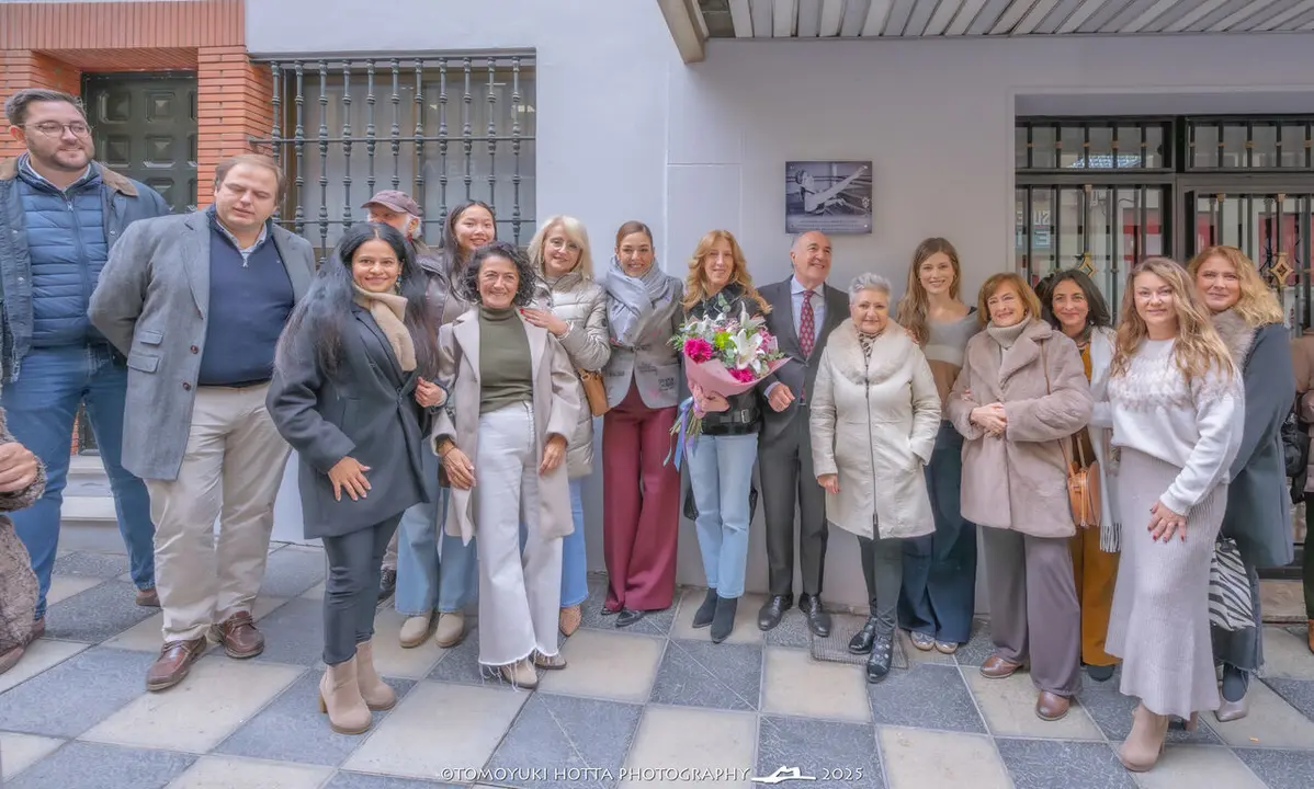 Placa Lola Manteca. Foto Tomoyuki Hotta (9)