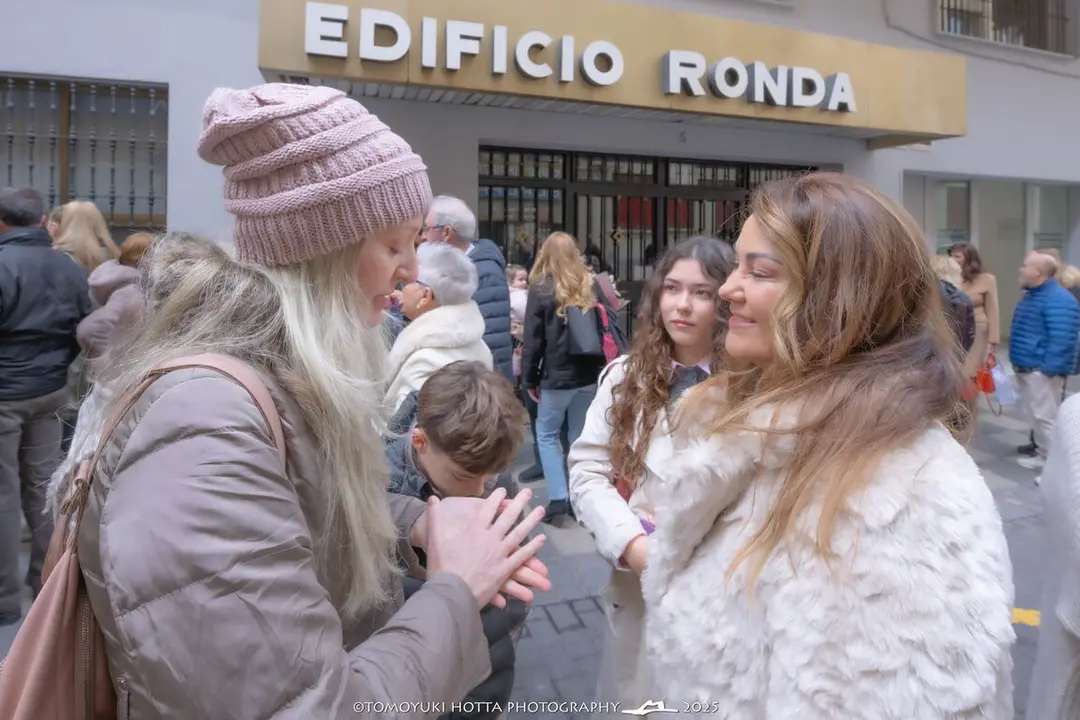Placa Lola Manteca. Foto Tomoyuki Hotta (19)