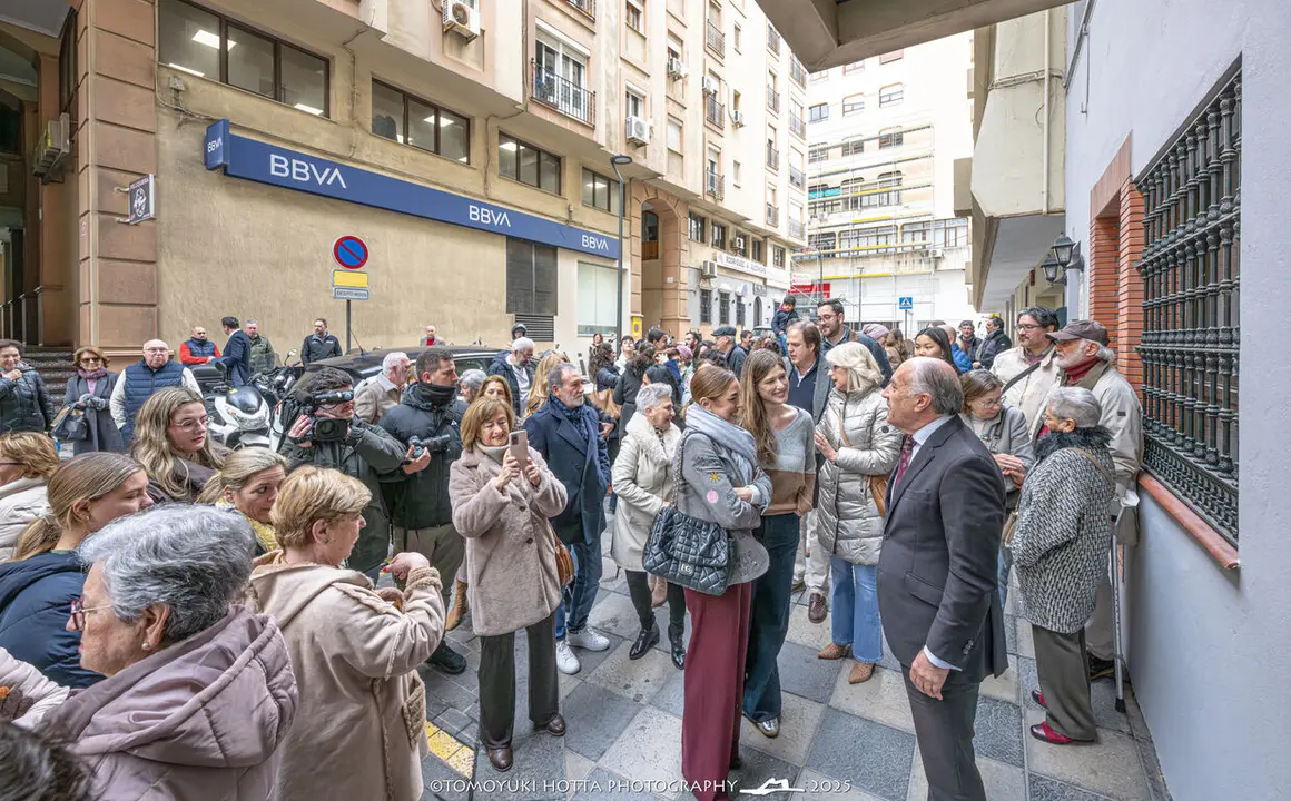 Placa Lola Manteca. Foto Tomoyuki Hotta (31)