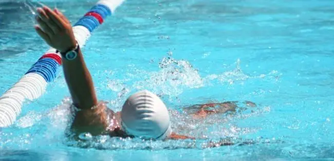 natacion-piscina-distrito